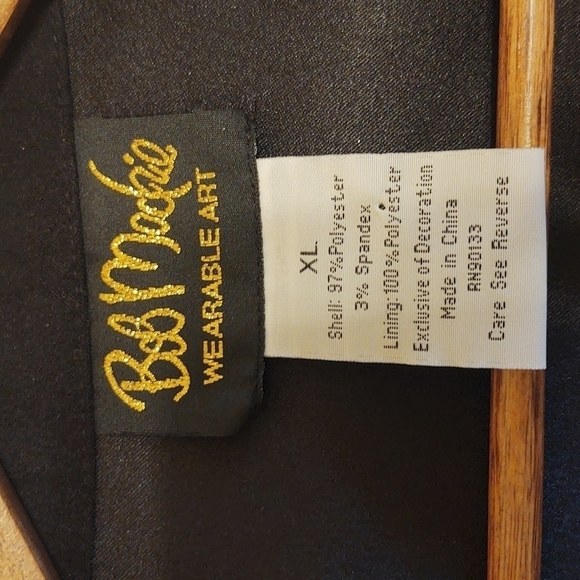 Bob Mackie Wearable Art Women's jacket. Black with tulip-like embroidery design - Picture 6 of 10